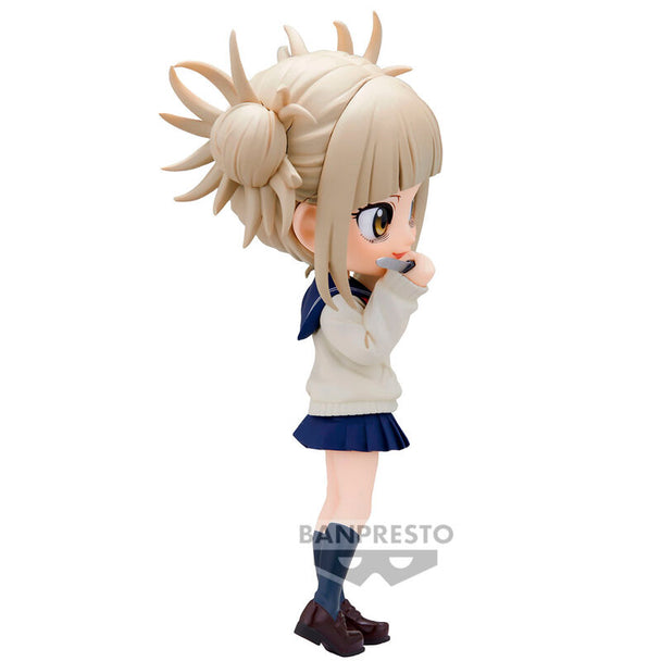 Profil gauche de la figurine Himiko Toga II ver.A montrant ses vêtements et accessoires