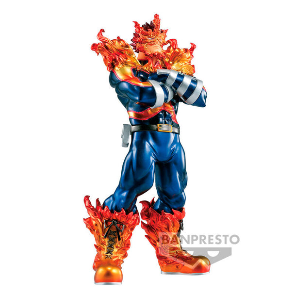 Vue rapprochée de la figurine BANPRESTO Endeavor montrant les détails précis du costume et du visage