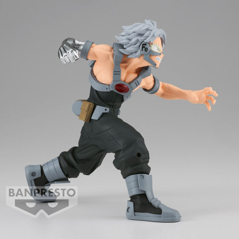 Zoom sur le visage expressif de la figurine Tetsutetsu Real Steel My Hero Academia