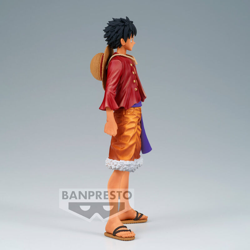 Vue arrière de la figurine Monkey D Luffy montrant les détails du manteau et accessoires