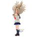 Photo de la figurine Himiko Toga II ver.A en pied sur socle, avec arrière-plan neutre