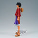 Gros plan sur le visage expressif de la figurine Monkey D Luffy édition Wanokuni