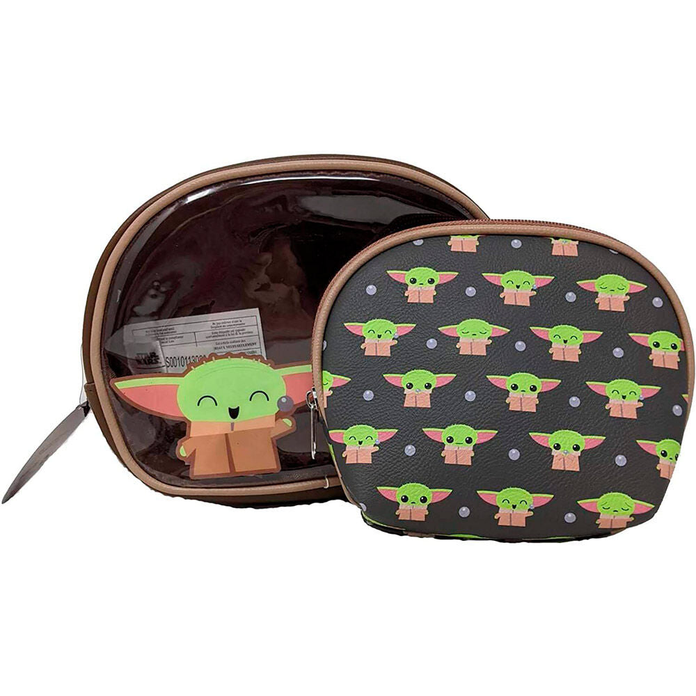 Dos en similicuir marron de la trousse cosmétique Loungefly Star Wars The Child montrant la texture et la qualité du matériau.