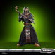 Photo de la figurine en action simulant une scène de combat Star Wars