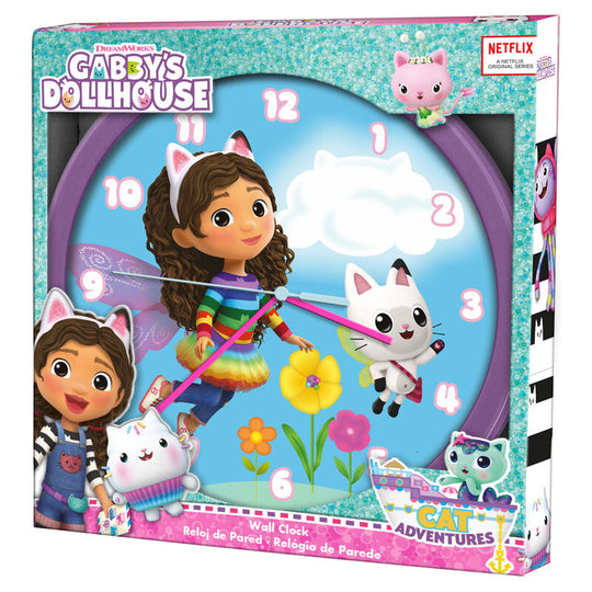 Détail de l'horloge murale Gabbys Dollhouse montrant les aiguilles et le design vibrant pour chambre d'enfant
