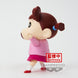 Figurine Nene-chan Crayon Shinchan posée sur socle, idéale pour collection et exposition