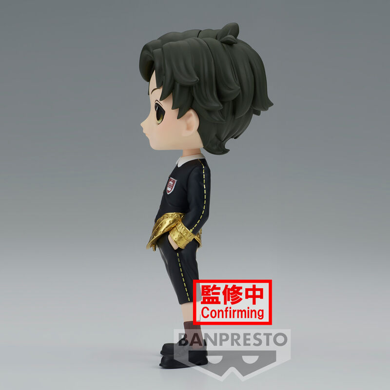 Gros plan sur le visage expressif de la figurine Damian Desmond Q posket 13cm