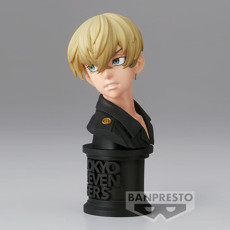 Photo arrière montrant les détails du costume de la figurine Chifuyu Matsuno