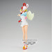 Détail des vêtements scintillants et accessoires de la figurine Uta de 22 cm signée BANPRESTO