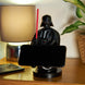 Support Cable Guy en gros plan sur les détails de la figurine Darth Vader