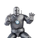 Comparaison de taille de la figurine Iron Man 15cm avec une main pour échelle