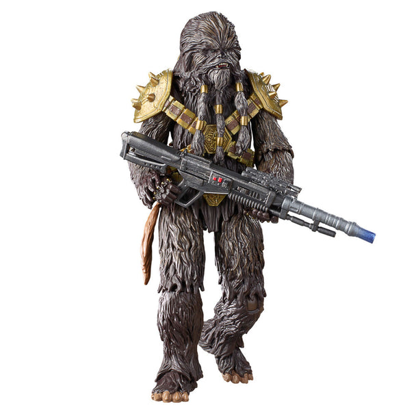 Zoom sur les détails réalistes de la figurine Krrsantan avec accessoires inclus