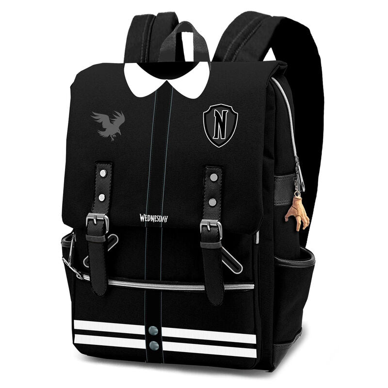 Sac à dos varsity Wednesday de KARACTERMANIA, dimensions 40x29x14cm, vue de face avec détails distinctifs.