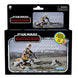 Les deux figurines en action sur le Speeder Bike avec fond neutre