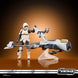 Speeder Bike posé sur un support, prêt à être exposé dans une collection