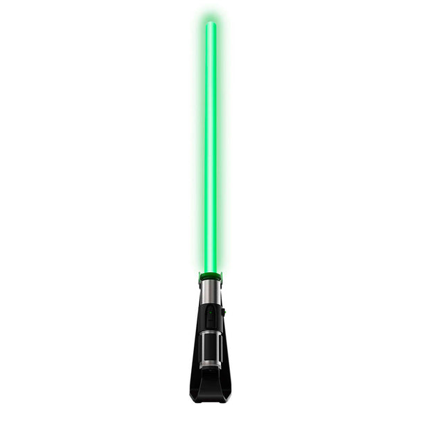 Vue rapprochée de la poignée avec interrupteur et bouton d'activation du sabre laser Yoda