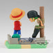 Ensemble des figurines Monkey D Luffy et Roronoa Zoro côte à côte sur fond blanc