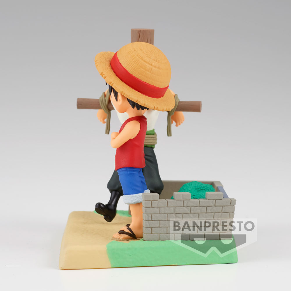 Zoom sur la finition des vêtements et accessoires de la figurine Monkey D Luffy