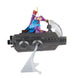 Figurine Hawkeye montrant les articulations flexibles des bras et jambes