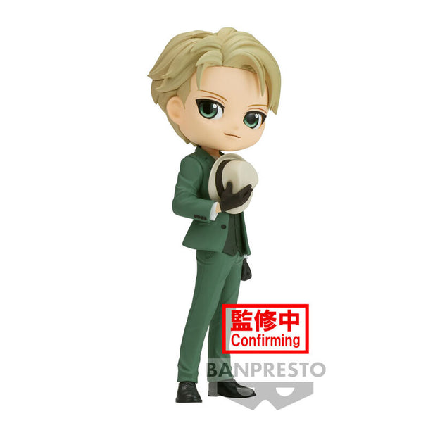 Figurine Loid Forger Spy X Family vue de face avec détails précis et couleurs vives
