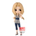 Vue latérale de la figurine Tsunade Q Posket mettant en valeur les couleurs vives