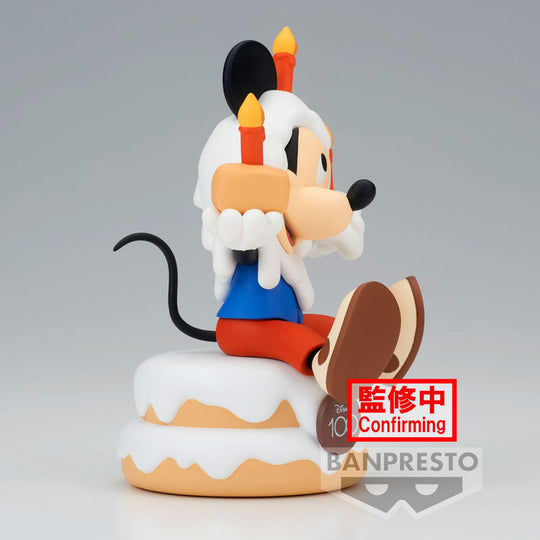 Profil latéral de la figurine Mickey Mouse 11cm montrant les détails du costume classique