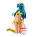 Gros plan sur le visage expressif de la figurine Lum Urusei Yatsura avec ses grands yeux