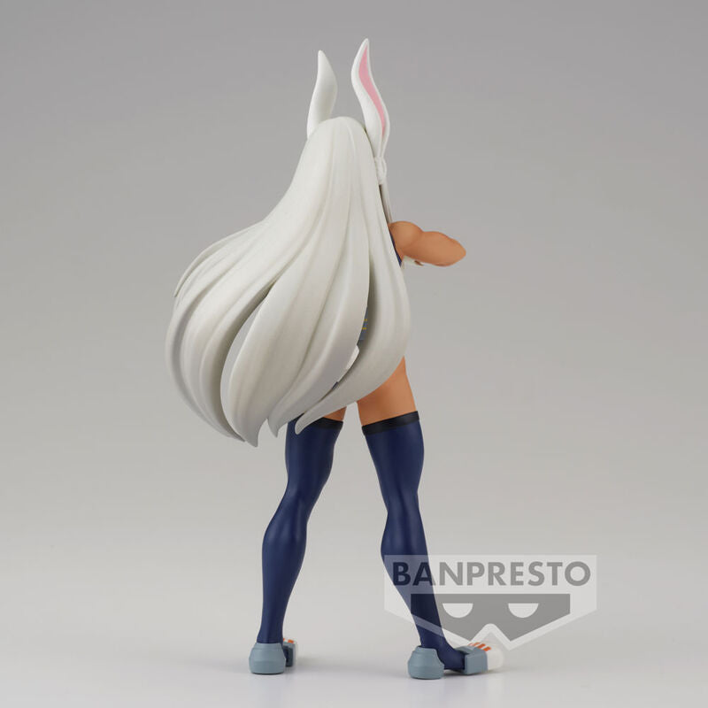 Ensemble des 5 images montrant différents angles de la figurine Mirko Rumi Usagiyama My Hero Academia.