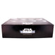 Vue de côté montrant les soucoupes assorties aux tasses du coffret espresso Star Wars