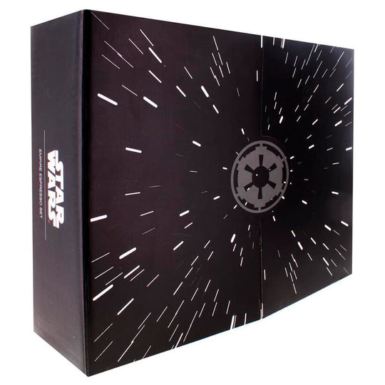 Présentation du packaging élégant et thématique Star Wars Empire pour le set espresso