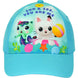 Gros plan sur la visière colorée de la casquette Gabbys Dollhouse
