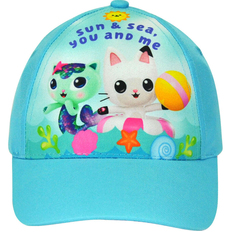 Gros plan sur la visière colorée de la casquette Gabbys Dollhouse