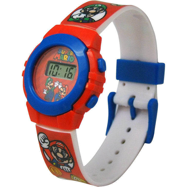 Montre Super Mario Bros posée sur un fond neutre mettant en valeur son design et ses dimensions 29x9,5 cm