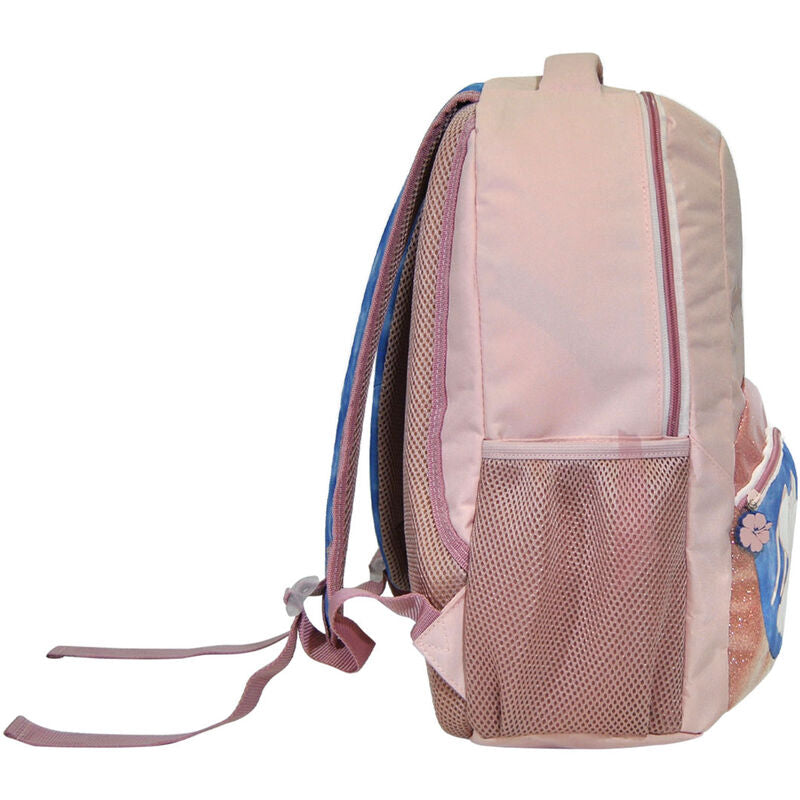 Image du sac à dos Disney Stitch porté par un enfant en extérieur