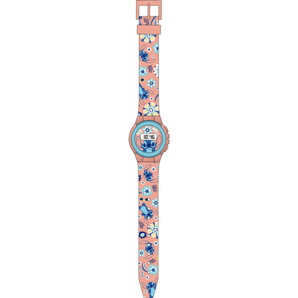 Détail du cadran digital de la montre Disney Stitch avec design enfantin et logo KIDS LICENSING