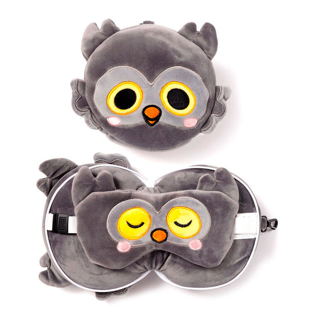 Oreiller de voyage PUCKATOR Winston Hibou avec masque de nuit intégré, présenté sur fond blanc.