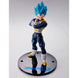 Vue détaillée de la figurine Vegeta Super Saiyan Blue 14cm de TAMASHII NATIONS avec articulation et accessoires