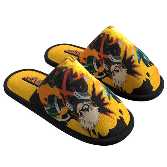 Chaussons My Hero Academia pour adultes en taille 38/39, design exclusif et confortable pour un usage intérieur.
