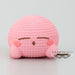 Vue latérale de la figurine Kirby endormie Amicot Petit Sleeping montrant son design compact et fidèle