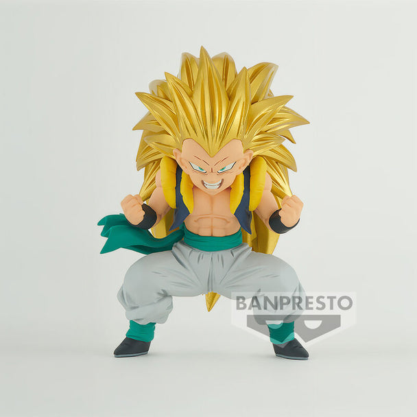Profil gauche de la figurine Gotenks 9cm BANPRESTO montrant la posture de combat et les couleurs vives