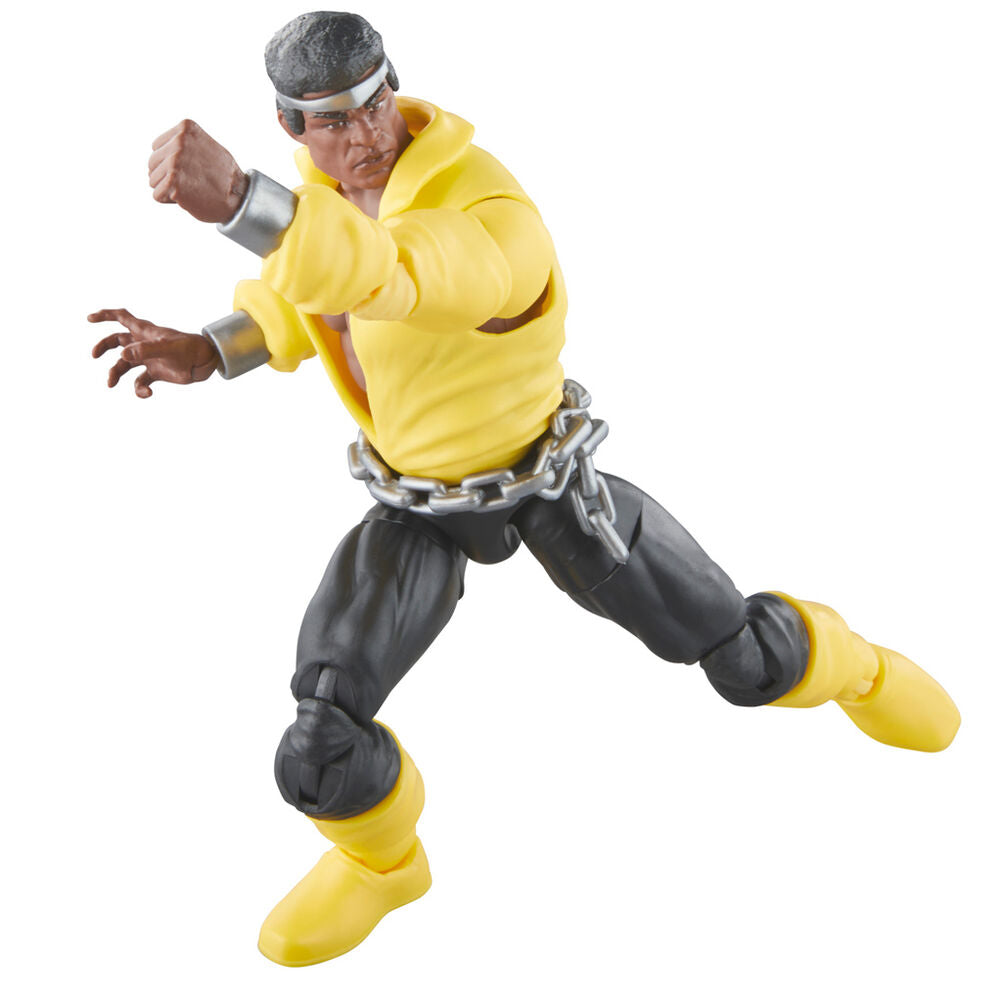 Zoom sur le visage expressif de la figurine Bullseye de la série Marvel Legends