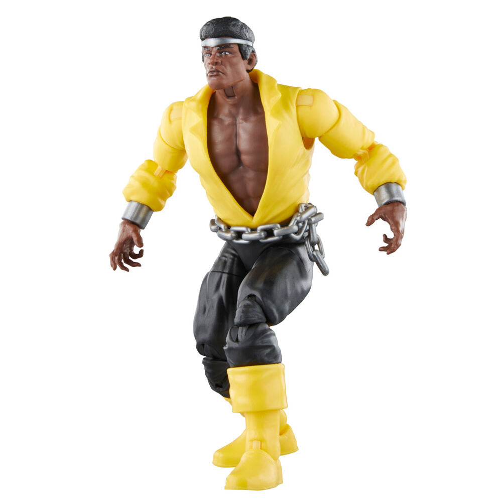 Image rapprochée des textures et finitions sur la figurine Bullseye Marvel Legends