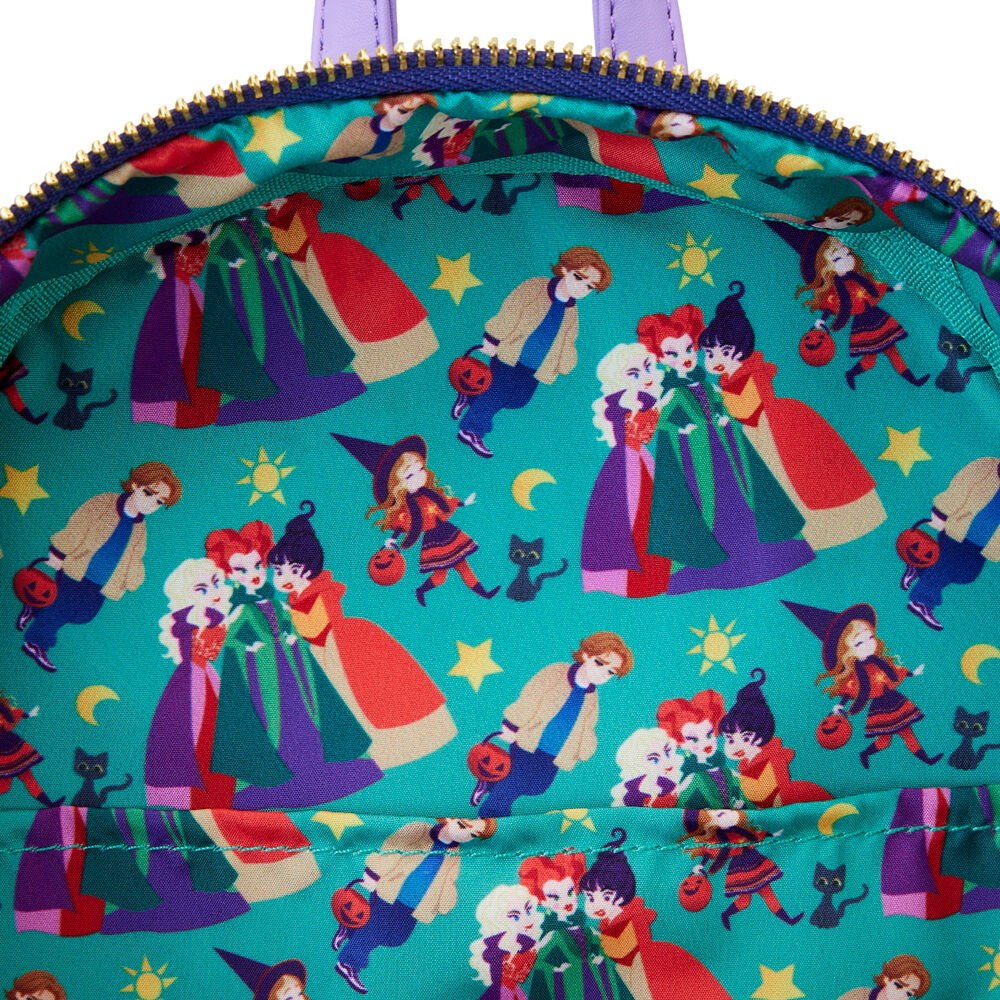 Intérieur du sac à dos Loungefly Hocus Pocus avec doublure assortie et espace de rangement spacieux