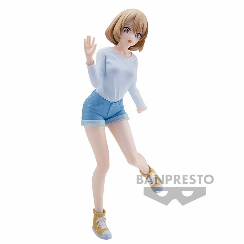 Présentation complète de la figurine Sachi Umino sur socle, idéale pour collectionneurs