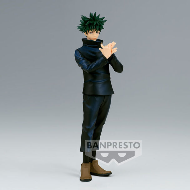 Figurine Megumi Fushiguro de Jujutsu Kaisen vue de face avec détails précis et couleurs vives