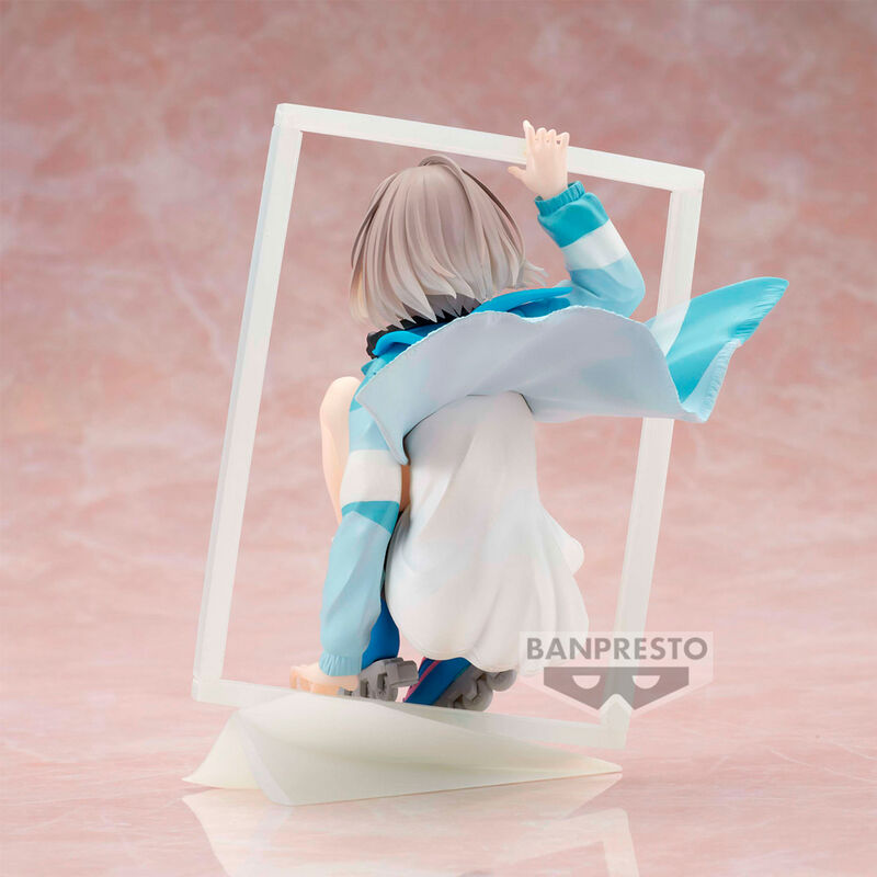 Vue latérale de la figurine Asahi Serizawa de The Idolmaster Shiny Colors, hauteur 13 cm