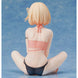 Figurine Chisato Nishikigi posée avec accessoires inclus par ANIPLEX