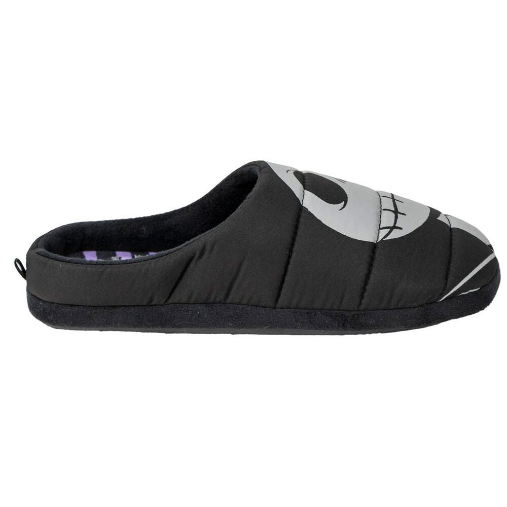 Chaussons Disney L'Étrange Noël de Mr Jack présentés de côté pour montrer la forme ergonomique