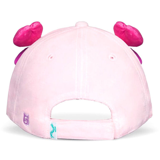 Image rapprochée de la texture moelleuse et douce de la peluche Cailey Cap Squishmallows de marque DIFUZED