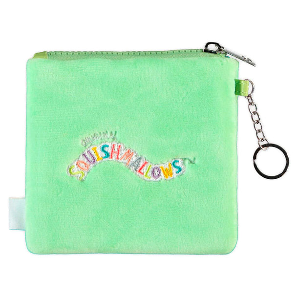 Portefeuille Squishmallows DIFUZED en peluche douce avec broderie visible sur fond blanc